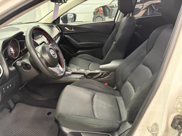 Mazda 3 III (BM) с пробегом 2014 года, цена 1 127 000 рублей, 248000 км, седан, Автокод Объявления