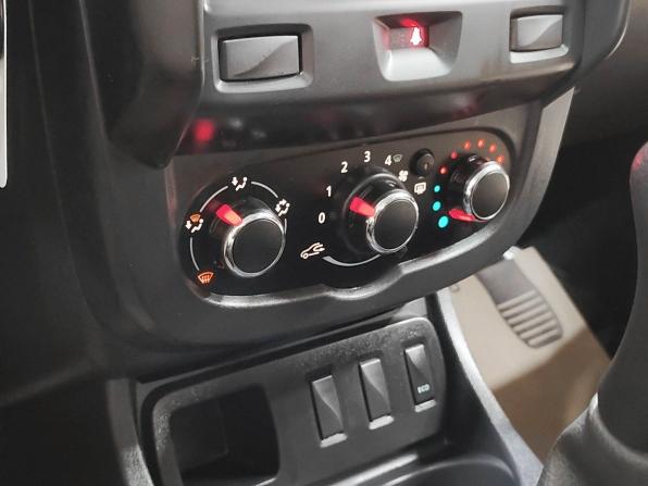 Renault Duster I Рестайлинг с пробегом 2016 года, цена 869 400 рублей, 100473 км, внедорожник, Автокод Объявления