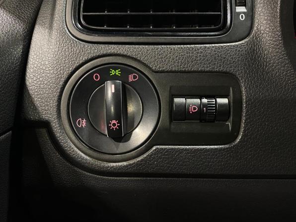Volkswagen Polo V с пробегом 2011 года, цена 650 000 рублей, 245119 км, седан, Автокод Объявления