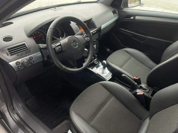 Opel Astra H Рестайлинг с пробегом 2011 года, цена 540 000 рублей, 179000 км, универсал, Автокод Объявления
