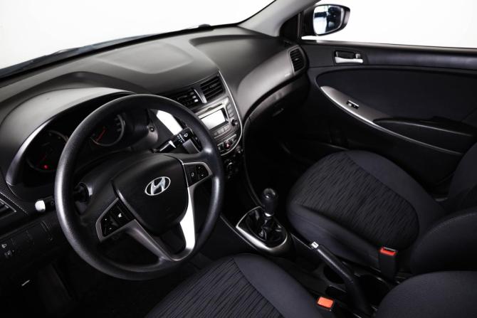 Hyundai Solaris I Рестайлинг с пробегом 2015 года, цена 789 000 рублей, 62823 км, седан, Автокод Объявления