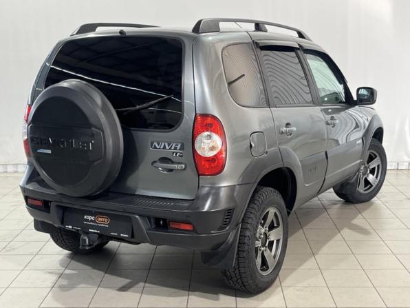 Chevrolet Niva I Рестайлинг с пробегом 2017 года, цена 597 400 рублей, 108900 км, внедорожник, Автокод Объявления