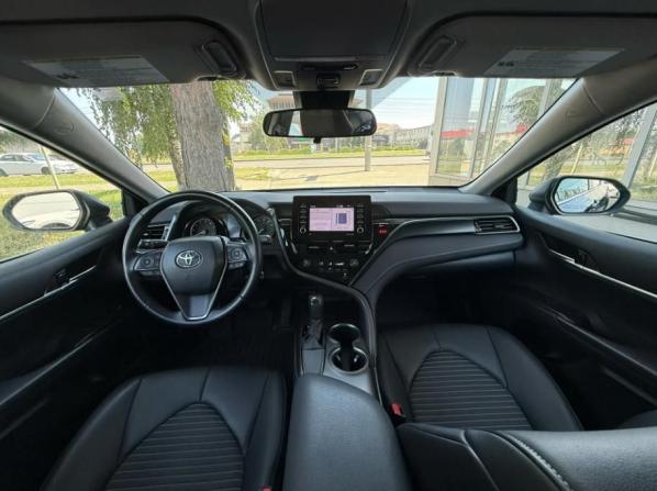 Toyota Camry VIII (XV70) Рестайлинг с пробегом 2021 года, цена 2 950 000 рублей, 42000 км, седан, Автокод Объявления