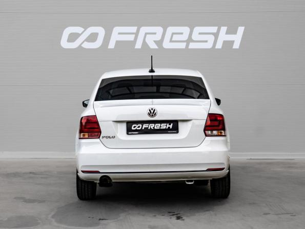 Volkswagen Polo V Рестайлинг с пробегом 2019 года, цена 1 360 000 рублей, 88382 км, седан, Автокод Объявления