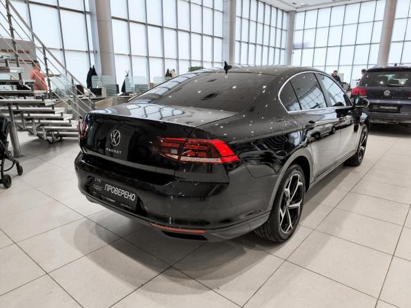 Volkswagen Passat B8 Рестайлинг с пробегом 2021 года, цена 2 290 000 рублей, 48316 км, седан, Автокод Объявления