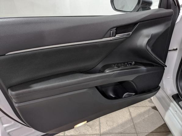 Toyota Camry VIII (XV70) Рестайлинг с пробегом 2021 года, цена 2 950 000 рублей, 86071 км, седан, Автокод Объявления