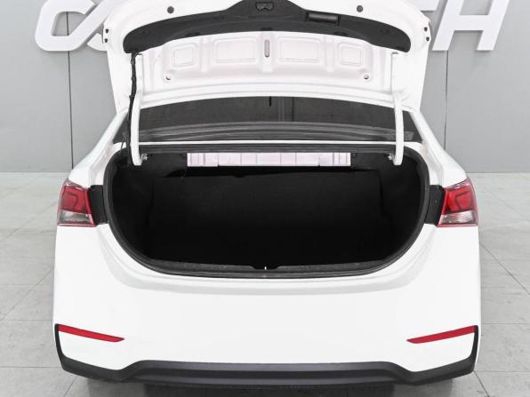 Hyundai Solaris II с пробегом 2019 года, цена 1 179 000 рублей, 199142 км, седан, Автокод Объявления