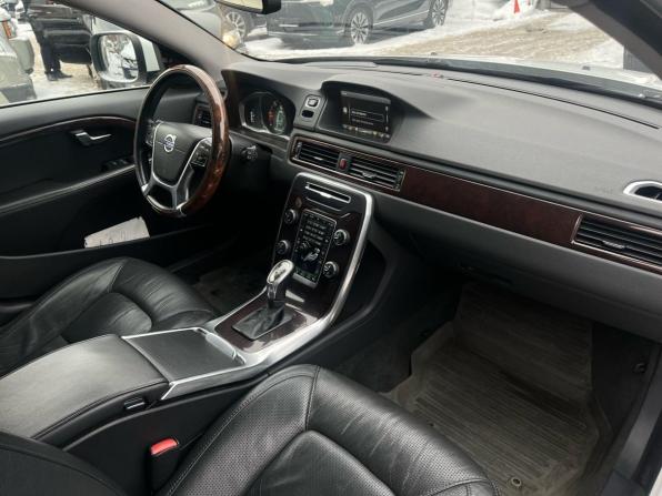 Volvo XC70 II Рестайлинг с пробегом 2013 года, цена 1 599 000 рублей, 169579 км, универсал, Автокод Объявления