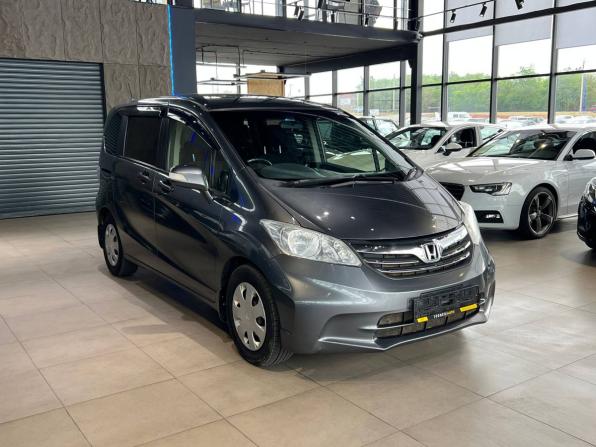 Honda Freed I Рестайлинг с пробегом 2012 года, цена 1 150 000 рублей, 145000 км, компактвэн, Автокод Объявления