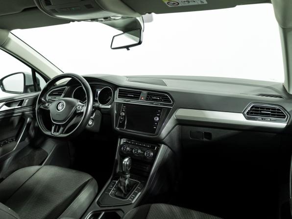 Volkswagen Tiguan II с пробегом 2019 года, цена 2 049 700 рублей, 128583 км, внедорожник, Автокод Объявления
