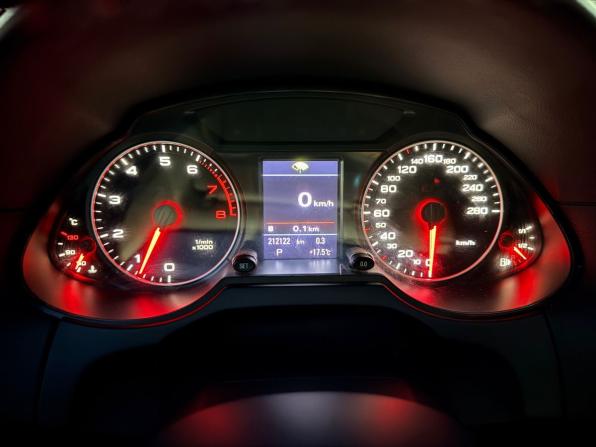 Audi Q5 I (8R) с пробегом 2009 года, цена 949 000 рублей, 211000 км, внедорожник, Автокод Объявления