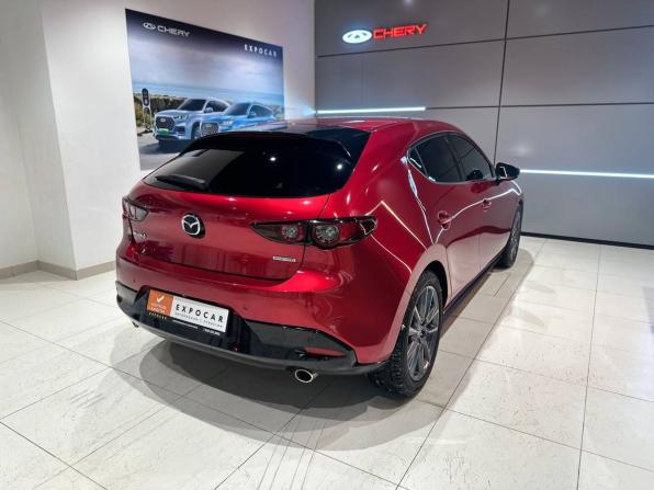 Mazda 3 IV (BP) с пробегом 2021 года, цена 1 885 000 рублей, 43000 км, хэтчбек, Автокод Объявления