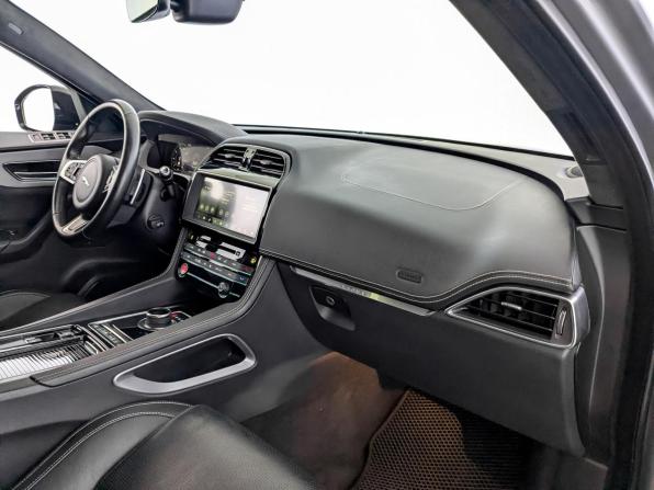 Jaguar F-Pace I с пробегом 2020 года, цена 3 350 000 рублей, 110011 км, внедорожник, Автокод Объявления