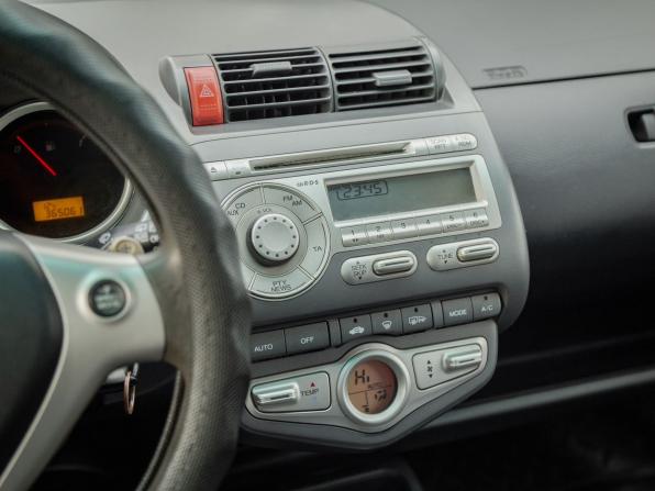 Honda Jazz I Рестайлинг с пробегом 2007 года, цена 560 000 рублей, 365500 км, хэтчбек, Автокод Объявления