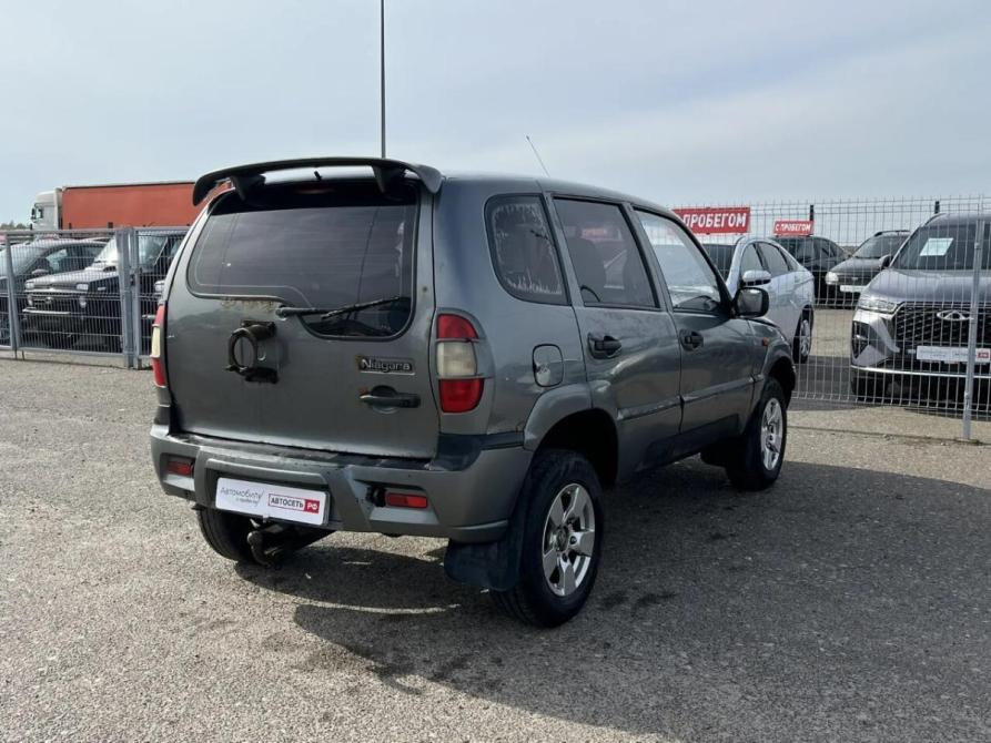 Chevrolet Niva I Буинск  - изображение 15