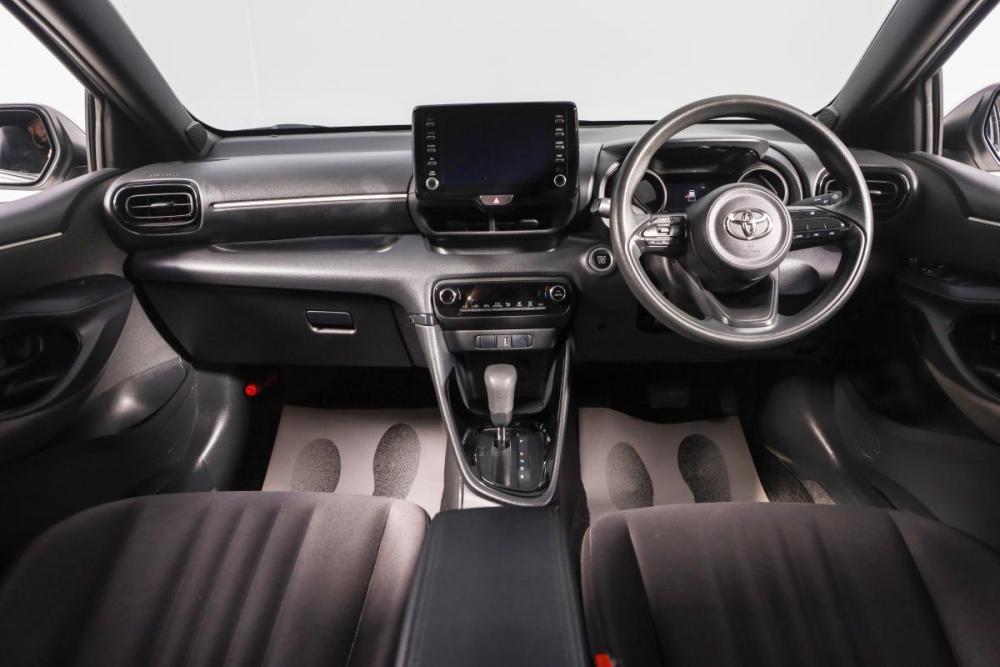 Toyota Yaris IV Новосибирск  - изображение 9