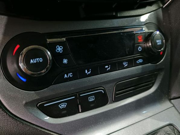 Ford Focus III с пробегом 2012 года, цена 950 000 рублей, 268000 км, седан, Автокод Объявления