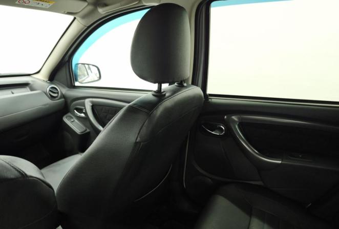 Renault Duster I Рестайлинг с пробегом 2018 года, цена 1 450 000 рублей, 182000 км, внедорожник, Автокод Объявления
