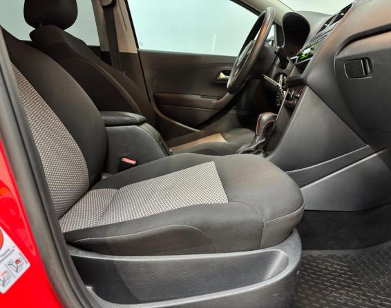 Volkswagen Polo V с пробегом 2011 года, цена 750 000 рублей, 253050 км, хэтчбек, Автокод Объявления