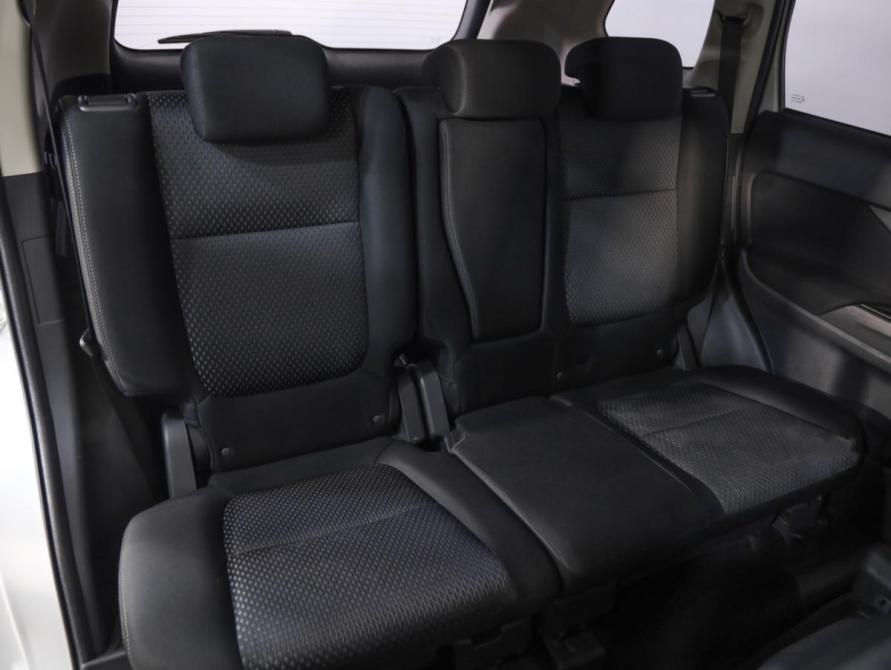 Mitsubishi Outlander III Рестайлинг 2 Санкт-Петербург  - изображение 23
