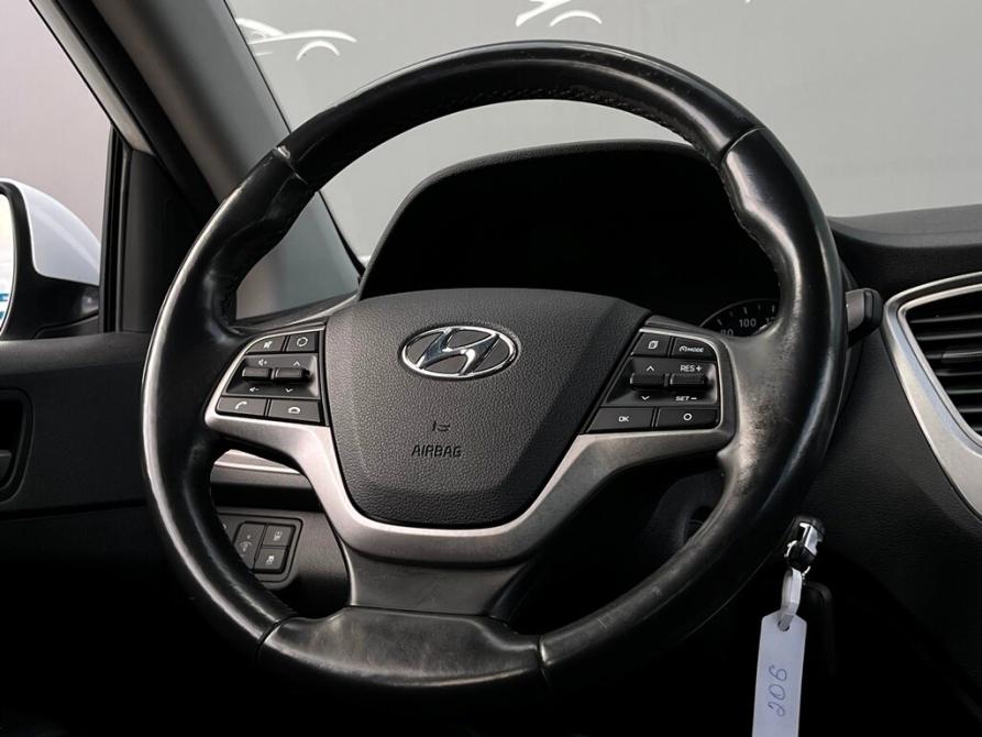 Hyundai Solaris II Санкт-Петербург  - изображение 20