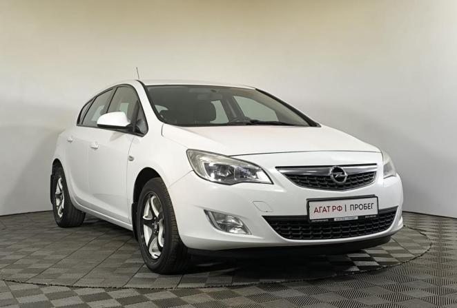Opel Astra H Рестайлинг с пробегом 2011 года, цена 680 000 рублей, 160000 км, хэтчбек, Автокод Объявления