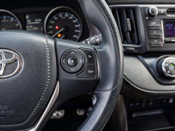 Toyota RAV4 IV (XA40) Рестайлинг с пробегом 2016 года, цена 2 430 000 рублей, 53951 км, внедорожник, Автокод Объявления
