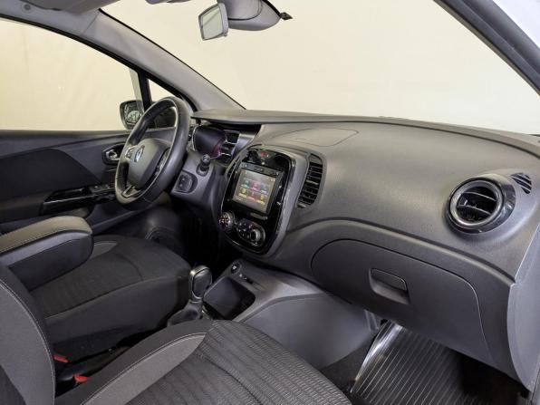 Renault Kaptur I с пробегом 2017 года, цена 1 345 000 рублей, 120482 км, внедорожник, Автокод Объявления