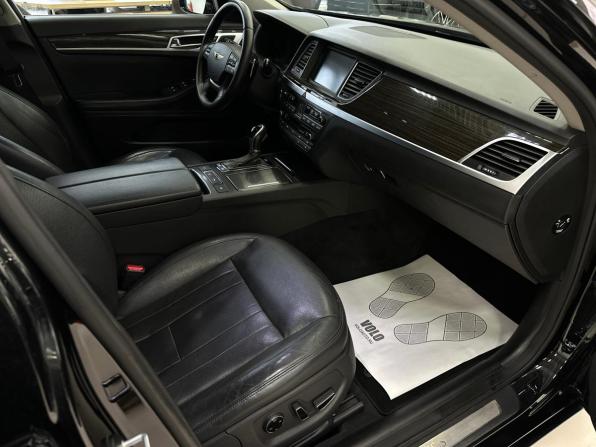 Hyundai Genesis II с пробегом 2016 года, цена 1 655 000 рублей, 194263 км, седан, Автокод Объявления