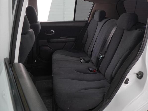 Nissan Tiida I Рестайлинг с пробегом 2011 года, цена 574 000 рублей, 246321 км, хэтчбек, Автокод Объявления