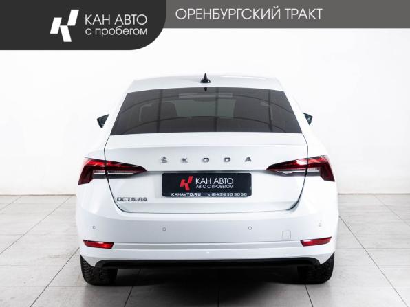 Skoda Octavia IV (A8) с пробегом 2021 года, цена 2 548 000 рублей, 73793 км, лифтбек, Автокод Объявления