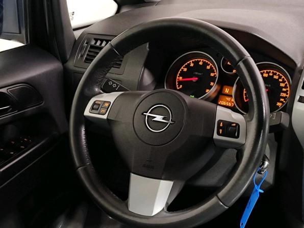 Opel Zafira B Рестайлинг с пробегом 2012 года, цена 599 000 рублей, 206554 км, компактвэн, Автокод Объявления