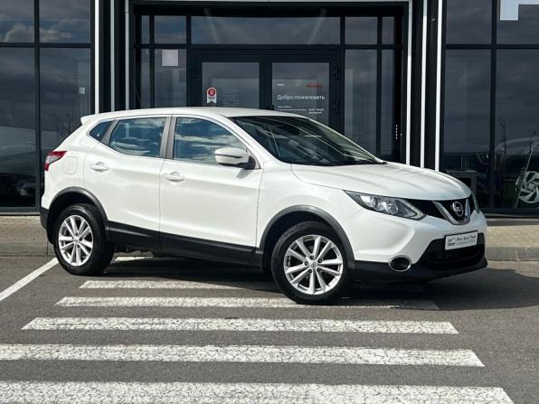 Nissan Qashqai II с пробегом 2015 года, цена 1 347 000 рублей, 196300 км, внедорожник, Автокод Объявления