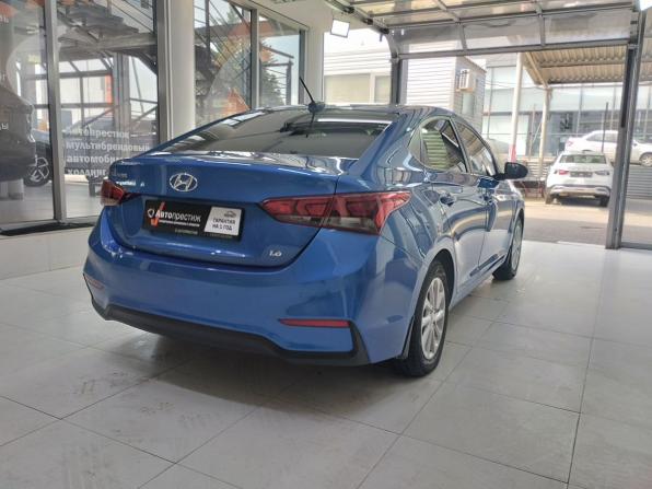Hyundai Solaris II с пробегом 2018 года, цена 1 330 000 рублей, 120250 км, седан, Автокод Объявления