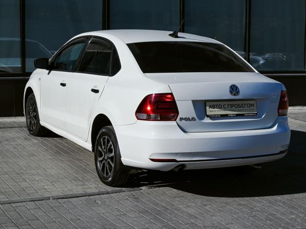 Volkswagen Polo V Рестайлинг с пробегом 2018 года, цена 1 149 000 рублей, 60000 км, седан, Автокод Объявления