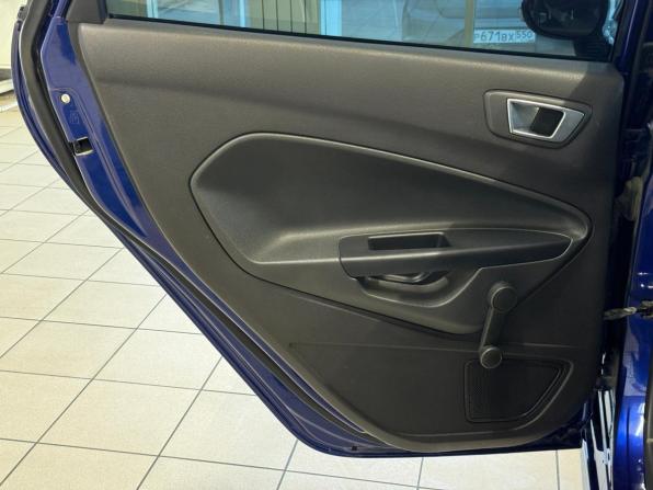 Ford Fiesta Mk6 Рестайлинг с пробегом 2016 года, цена 760 000 рублей, 161000 км, хэтчбек, Автокод Объявления