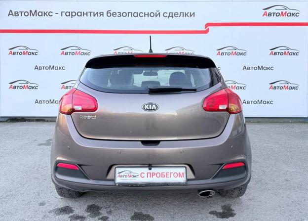 Kia Ceed II с пробегом 2013 года, цена 980 000 рублей, 196957 км, хэтчбек, Автокод Объявления