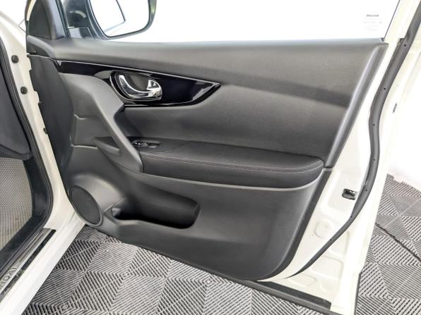 Nissan Qashqai II с пробегом 2018 года, цена 1 480 000 рублей, 77570 км, внедорожник, Автокод Объявления