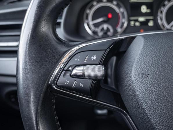 Skoda Rapid II с пробегом 2021 года, цена 1 495 000 рублей, 182086 км, лифтбек, Автокод Объявления