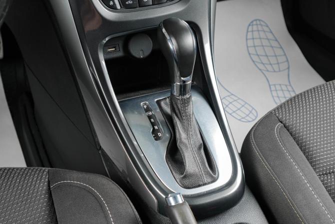 Opel Astra J с пробегом 2012 года, цена 959 000 рублей, 248000 км, универсал, Автокод Объявления