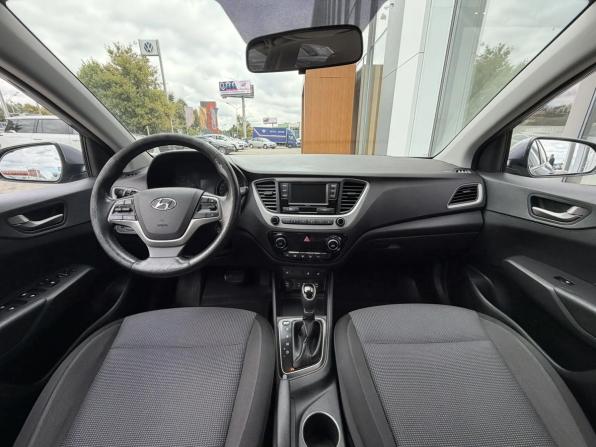 Hyundai Solaris II с пробегом 2017 года, цена 1 280 000 рублей, 100364 км, седан, Автокод Объявления