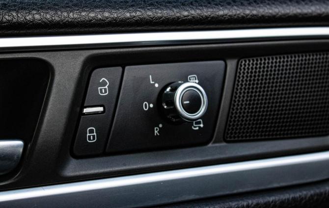 Volkswagen Touareg II с пробегом 2010 года, цена 1 739 000 рублей, 242446 км, внедорожник, Автокод Объявления