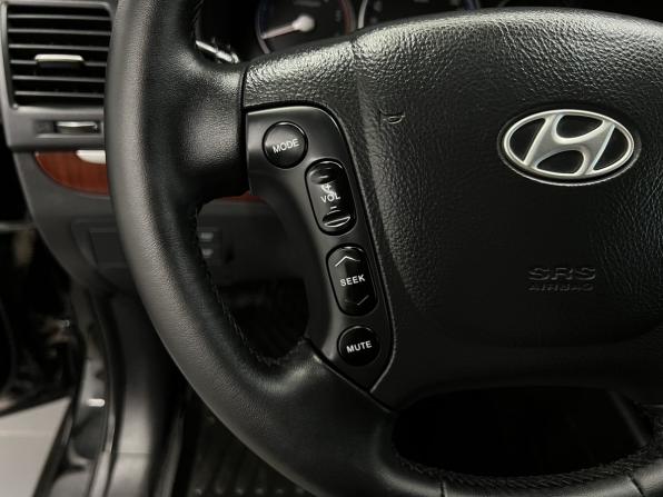 Hyundai Santa Fe II с пробегом 2008 года, цена 1 095 000 рублей, 205116 км, внедорожник, Автокод Объявления