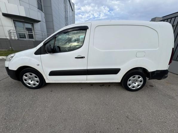 Peugeot Partner II с пробегом 2012 года, цена 455 000 рублей, 243734 км, фургон, Автокод Объявления