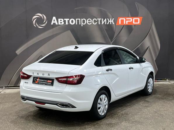 Lada (ВАЗ) Vesta I Рестайлинг (NG) с пробегом 2024 года, цена 1 090 000 рублей, 45041 км, седан, Автокод Объявления