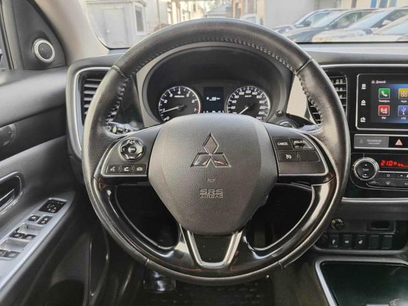 Mitsubishi Outlander III Рестайлинг 3 с пробегом 2019 года, цена 1 849 000 рублей, 120685 км, внедорожник, Автокод Объявления