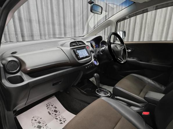 Honda Fit Shuttle I с пробегом 2012 года, цена 850 000 рублей, 170000 км, универсал, Автокод Объявления