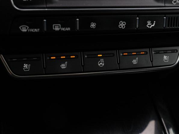 Kia Sorento III Prime Рестайлинг с пробегом 2019 года, цена 2 400 000 рублей, 184621 км, внедорожник, Автокод Объявления