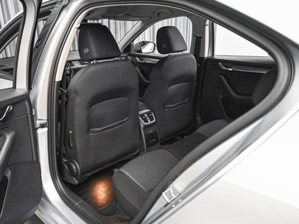 Skoda Octavia III (A7) Рестайлинг с пробегом 2017 года, цена 1 748 000 рублей, 208309 км, лифтбек, Автокод Объявления