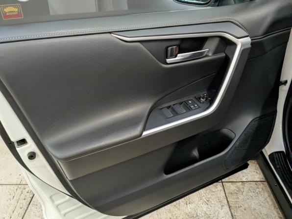Toyota RAV4 V (XA50) с пробегом 2021 года, цена 3 390 000 рублей, 136228 км, внедорожник, Автокод Объявления